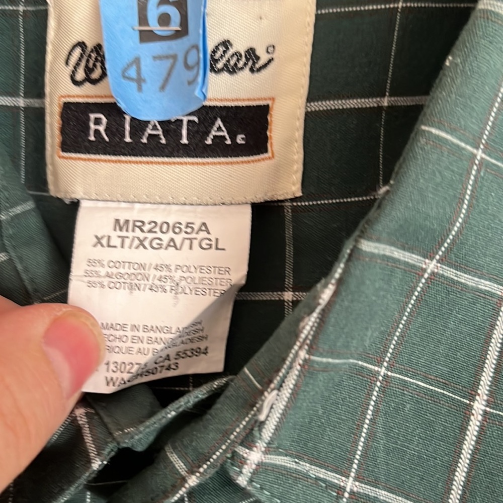 Wrangler Button Up - Picture 2 of 3